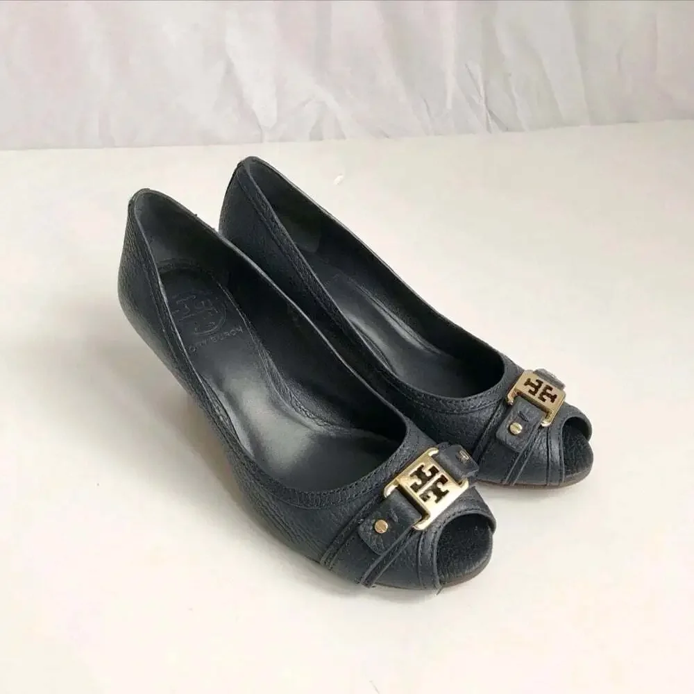 Tory Burch Navy Blue Leather Peep Toe Wedge Heels Gold Logo Size 6.5 Quiet Luxur